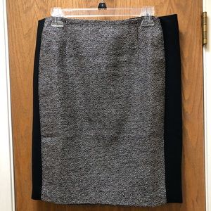 White House Black Market Size 12 Skirt